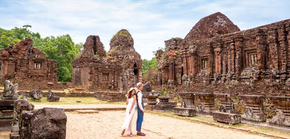My Son Ruins<br>Photo Wedding Tour