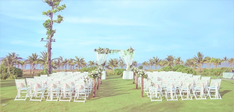 Natural Wedding at Ariyana Garden