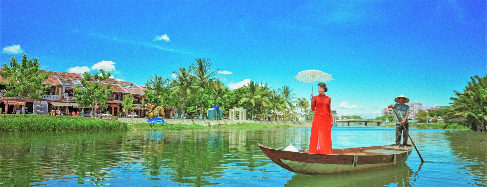 ベトナム・ホイアン・フォトウェディング<br />
Hoi An River Photo Wedding Ao Dai<br />
ホイアン・リバー　アオザイ