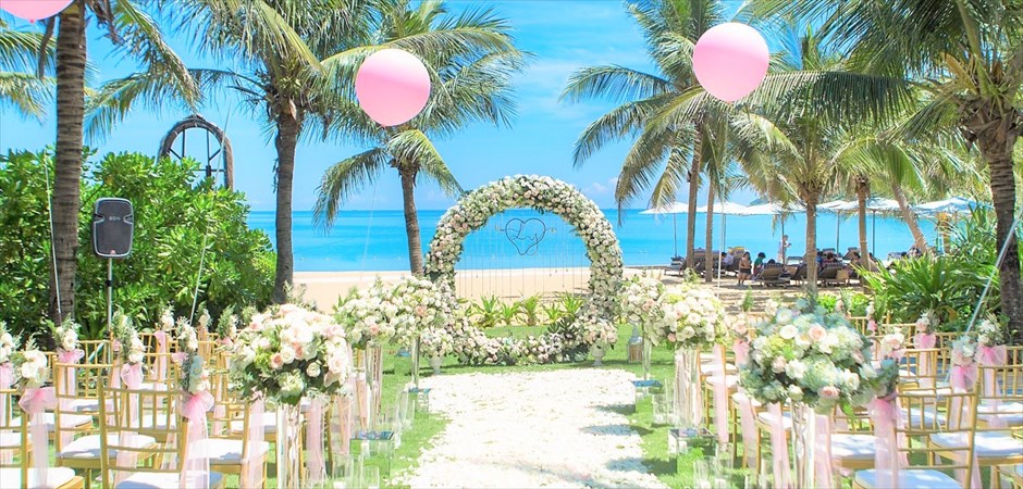 Elegant Wedding at Beach Front Garden