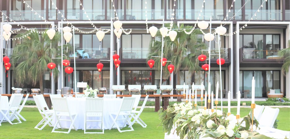 Bright flowers Wedding at Palm Garden